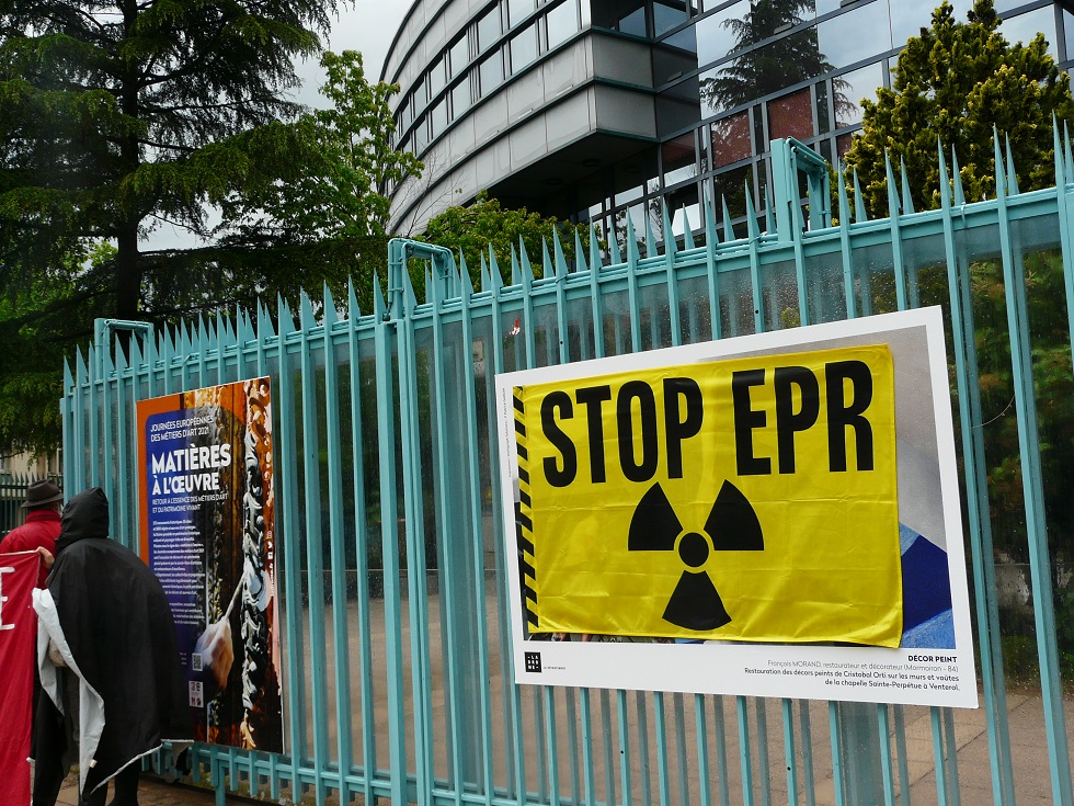 Occupation du Conseil Départemental : non au nucléaire ni en Drôme ni ailleurs !